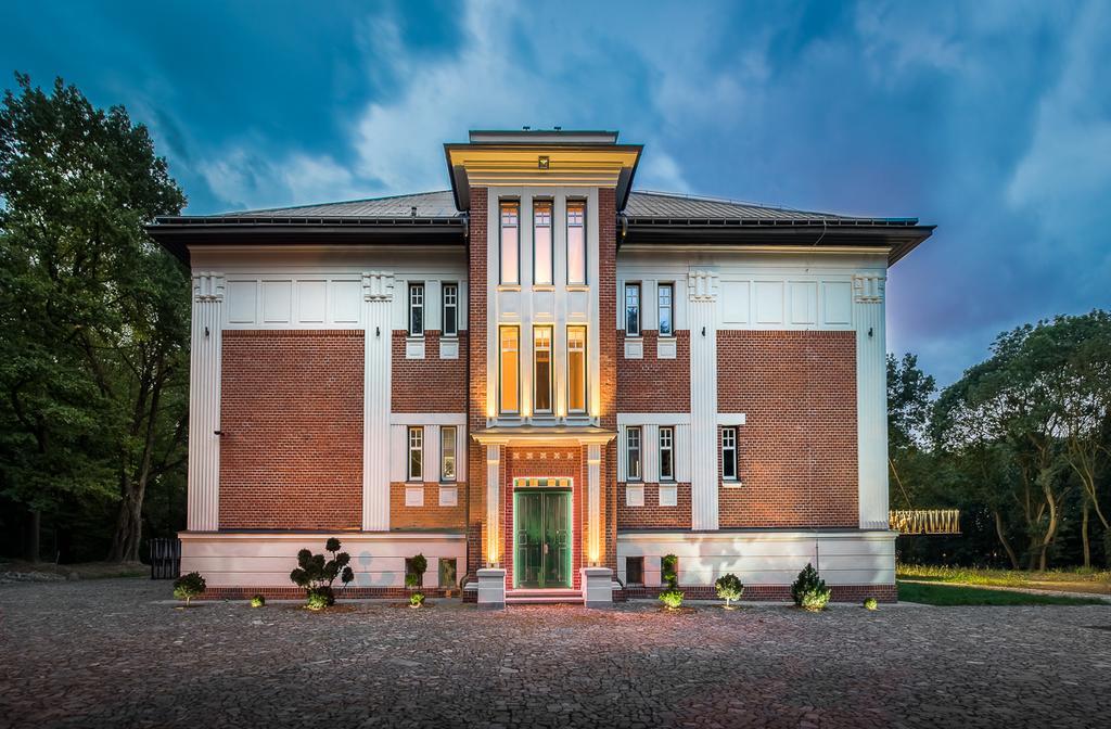 Vila Na Landeku オストラヴァ エクステリア 写真
